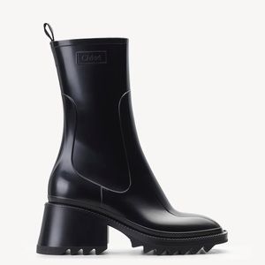Size 9 - CHLOE Betty Rain Boot in Black